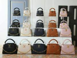 Picture of Louis Vuitton Handbags _SKUfw207739220fw